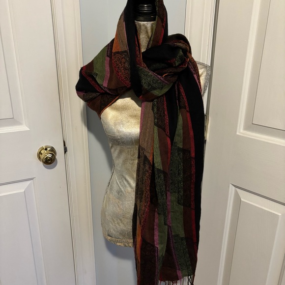 Sivana- Himalayan Yak Wool Wrap - Winterberry Extra Long, Wide Scarf/Wrap Soft - Picture 2 of 6